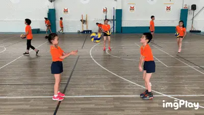 都体：米兰在关注布雷斯特左闸洛科，他是本赛季法甲抢断王